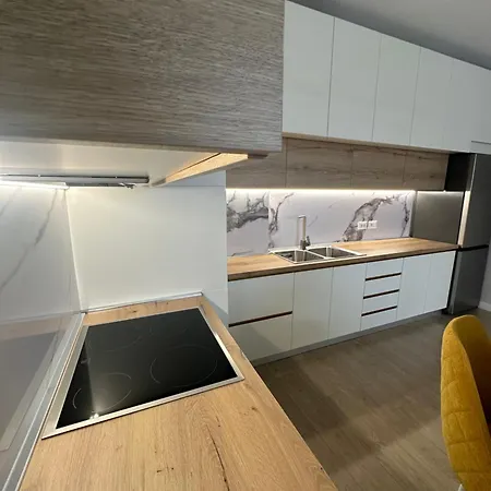 Deon Apartment *